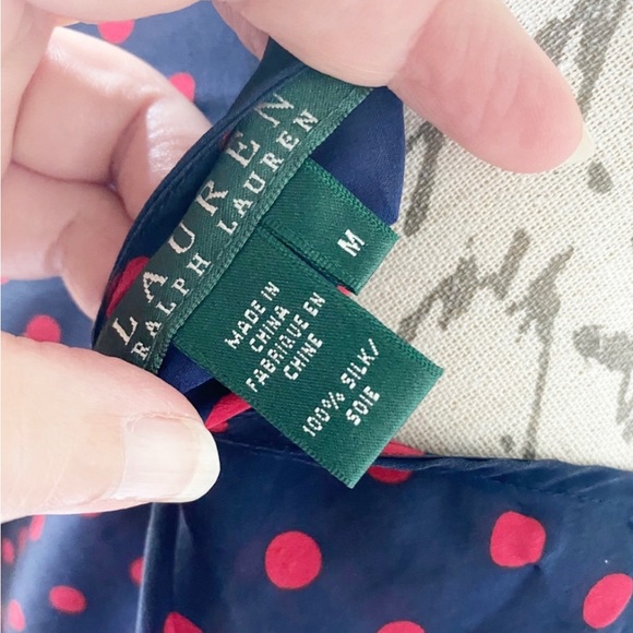 RALPH LAUREN 100% Silk Blouse Size Medium Top - Picture 9 of 12